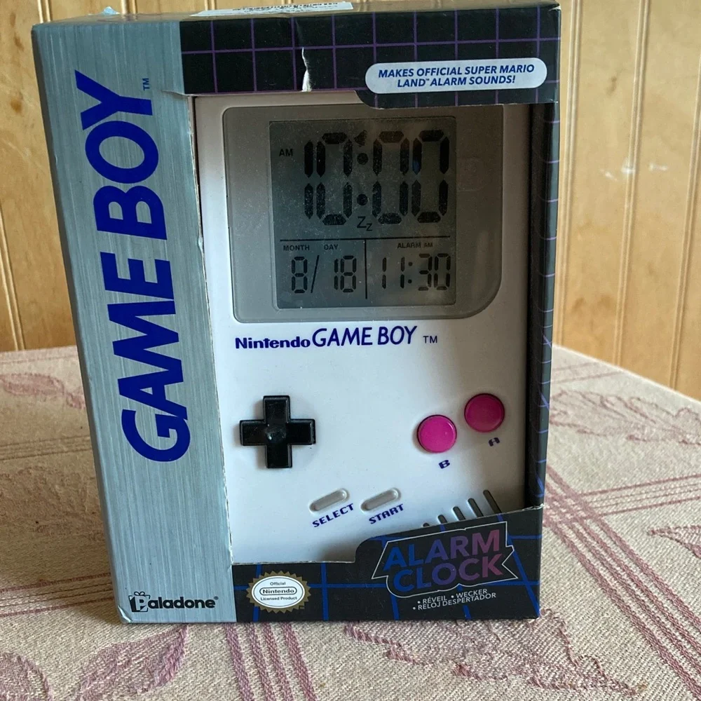 NIB Nintendo Game Boy Alarm Clock - White and Black